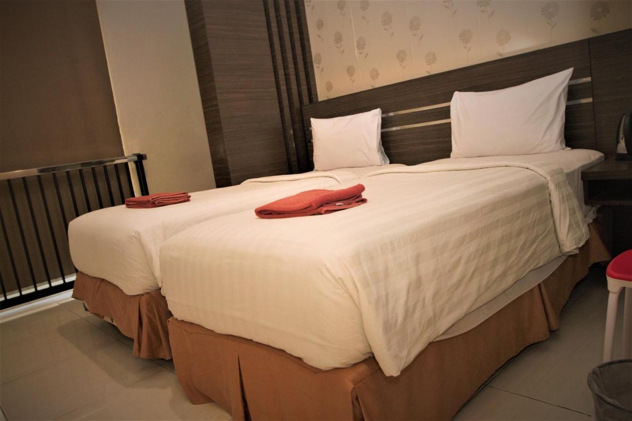 Nutana Hotel Mataram Exterior photo