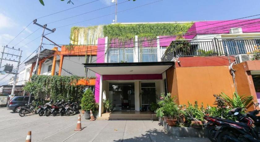 Nutana Hotel Mataram Exterior photo