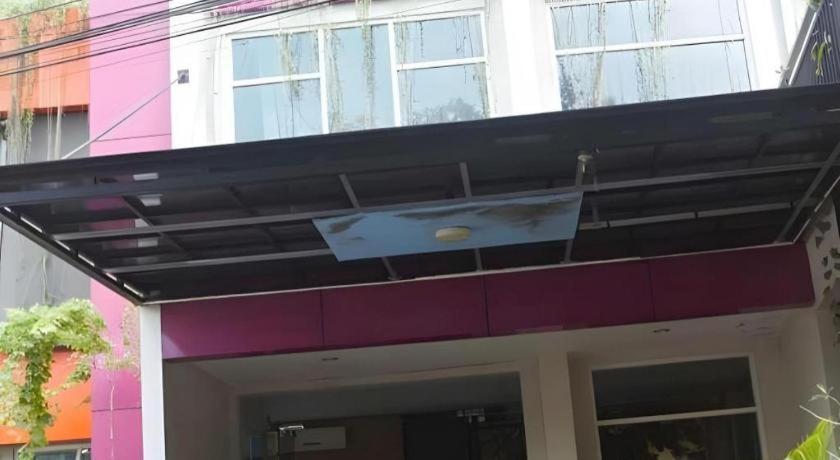 Nutana Hotel Mataram Exterior photo